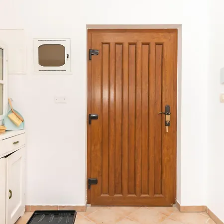 Holiday home Nido House Crni Kal